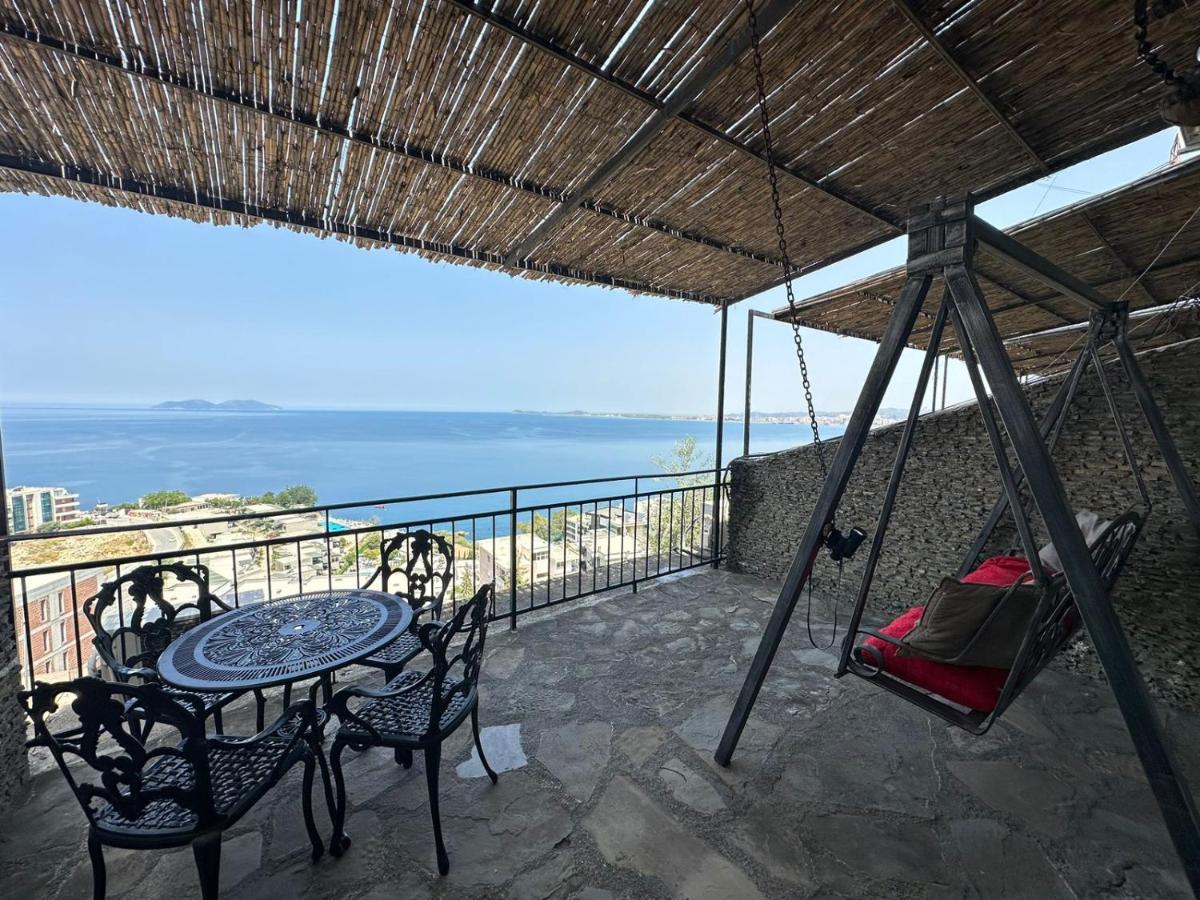 Hotel Vila "Oda E Miqve" Vlorë Buitenkant foto