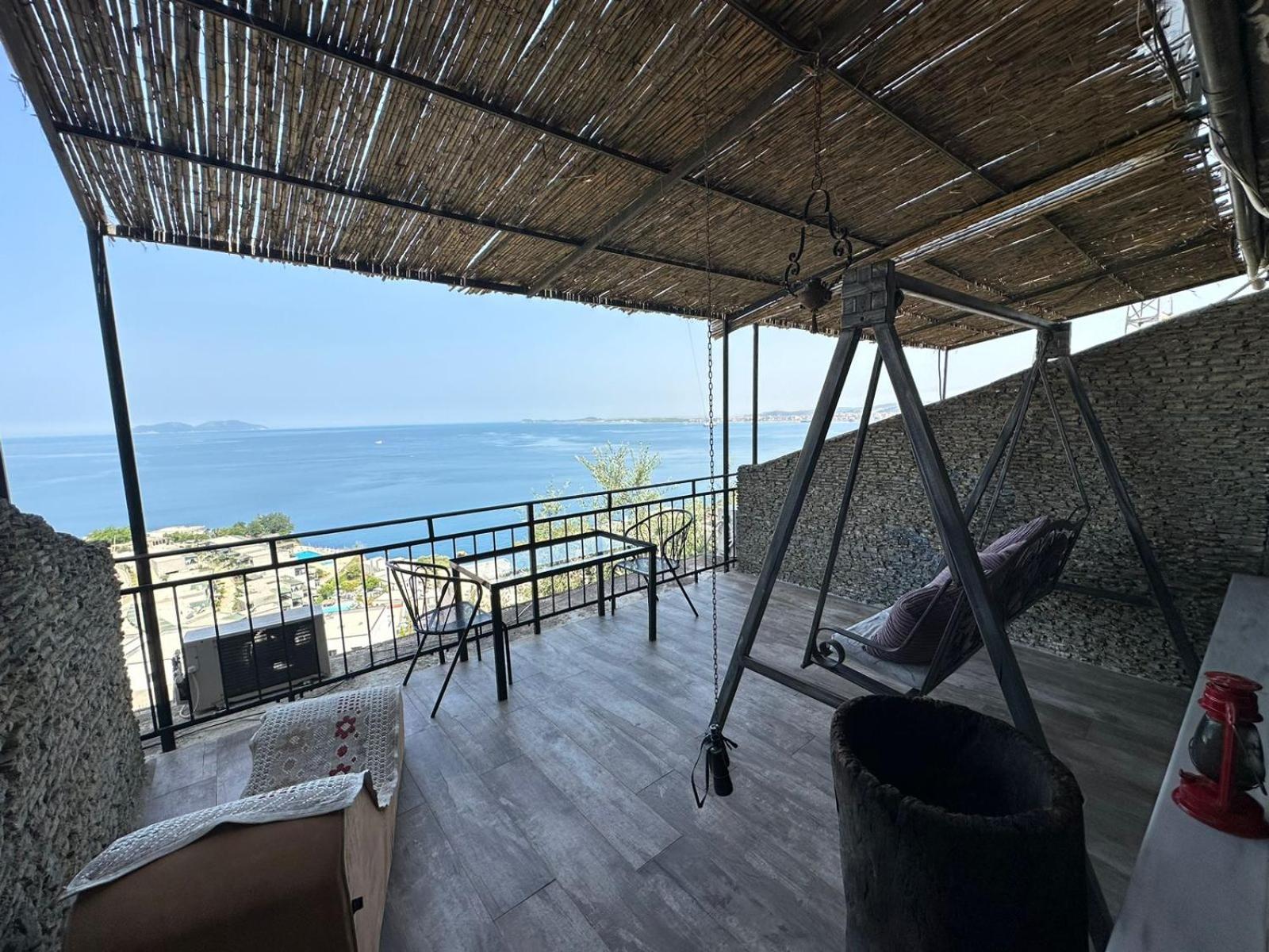 Hotel Vila "Oda E Miqve" Vlorë Buitenkant foto